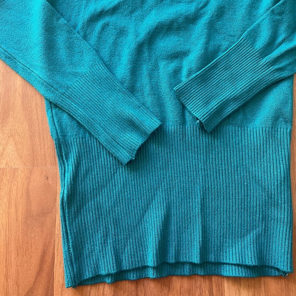 NWT Teal sweater y2k Style - Picture 3 of 4